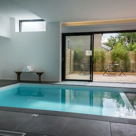 Pradelle Et Swimming Pool 2*