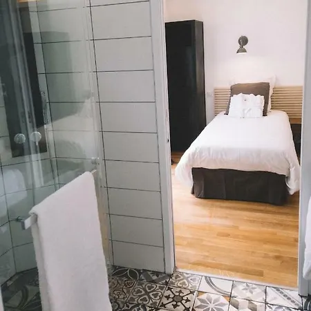 普拉得尔泳池别墅住宿加早餐旅馆 2* 克莱蒙费朗