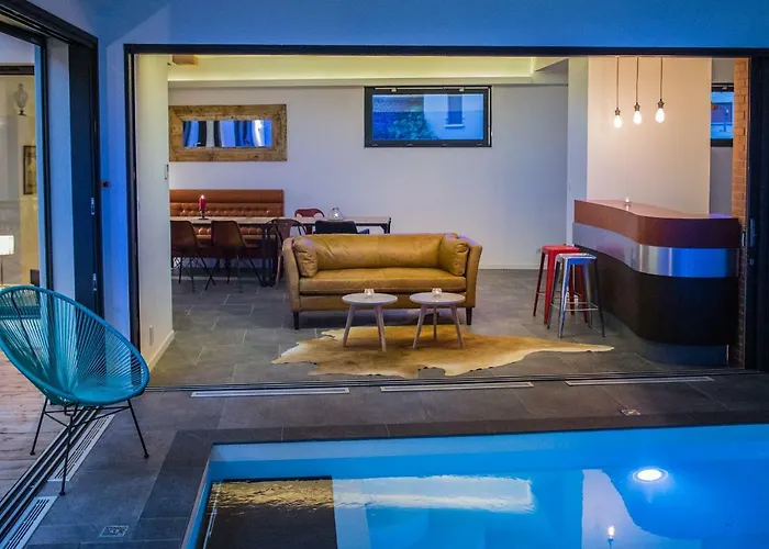 Pradelle Et Swimming Pool Отель