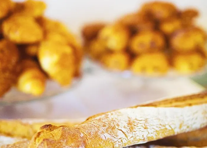 Pradelle Et Swimming Pool Отель Клермон-Ферран